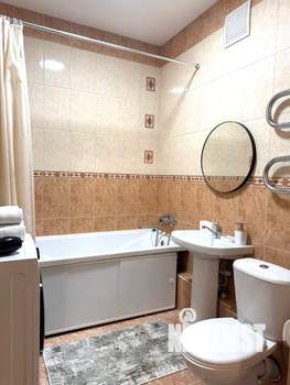 Студия квартира, посуточно, 40м2, 10/17 этаж