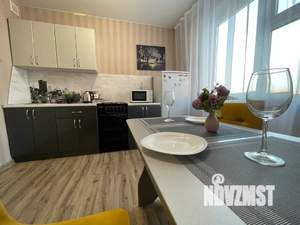 1-к квартира, посуточно, 40м2, 7/10 этаж