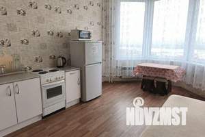 1-к квартира, посуточно, 35м2, 13/24 этаж