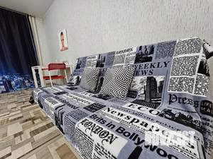 Студия квартира, посуточно, 40м2, 11/17 этаж