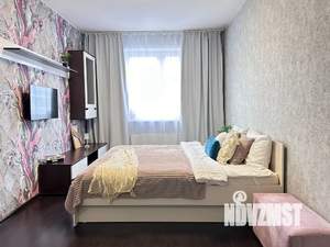 1-к квартира, посуточно, 38м2, 4/10 этаж