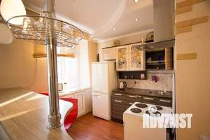 Студия квартира, посуточно, 40м2, 2/4 этаж