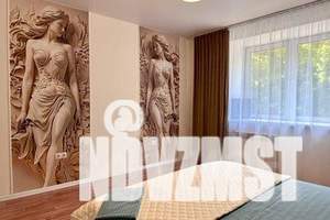 3-к квартира, посуточно, 106м2, 2/10 этаж