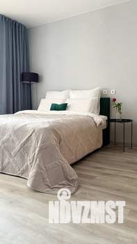 Студия квартира, посуточно, 40м2, 6/25 этаж