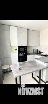 Студия квартира, посуточно, 30м2, 16/16 этаж