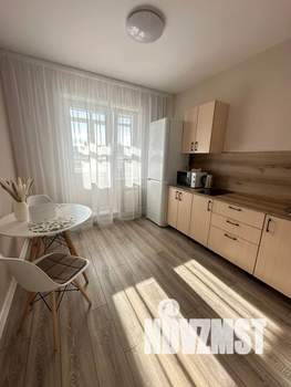 1-к квартира, посуточно, 38м2, 10/14 этаж