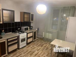 1-к квартира, посуточно, 42м2, 4/10 этаж