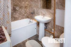 1-к квартира, посуточно, 42м2, 17/24 этаж