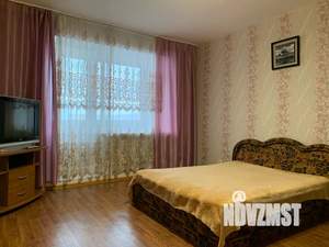1-к квартира, посуточно, 40м2, 9/9 этаж