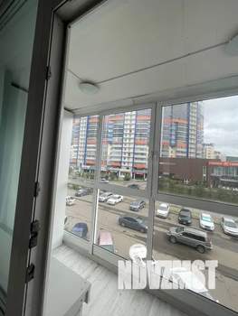 Студия квартира, посуточно, 35м2, 3/10 этаж