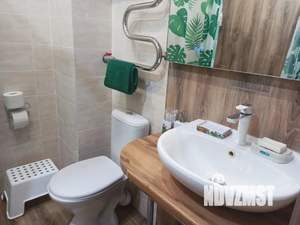 2-к квартира, посуточно, 41м2, 15/25 этаж