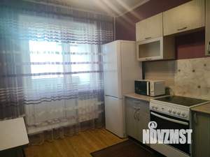 1-к квартира, посуточно, 42м2, 3/10 этаж