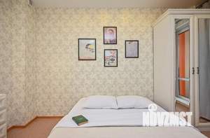 1-к квартира, посуточно, 42м2, 1/1 этаж