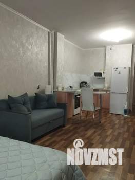 Студия квартира, посуточно, 37м2, 5/10 этаж