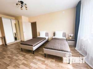 1-к квартира, посуточно, 38м2, 1/1 этаж