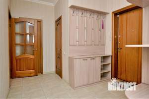 3-к квартира, посуточно, 72м2, 1/1 этаж