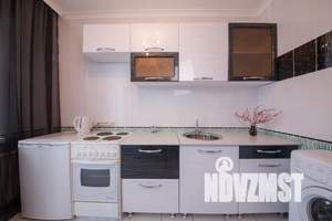 1-к квартира, посуточно, 35м2, 3/10 этаж