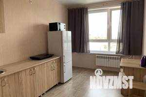 1-к квартира, посуточно, 40м2, 15/25 этаж