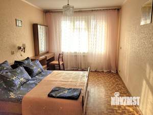 3-к квартира, посуточно, 68м2, 1/1 этаж