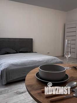 Студия квартира, посуточно, 31м2, 8/25 этаж