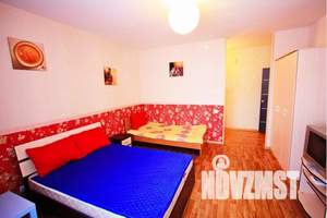 1-к квартира, посуточно, 40м2, 7/10 этаж