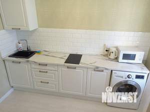 1-к квартира, посуточно, 32м2, 2/10 этаж