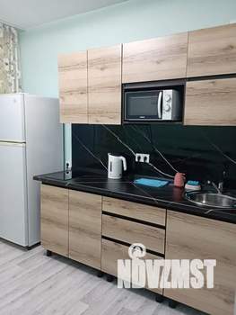 1-к квартира, посуточно, 42м2, 8/10 этаж