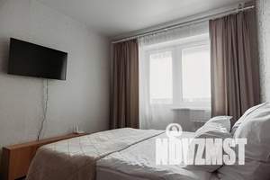 1-к квартира, посуточно, 40м2, 2/16 этаж