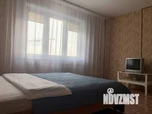 1-к квартира, посуточно, 42м2, 6/16 этаж