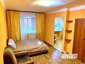 1-к квартира, посуточно, 38м2, 1/1 этаж