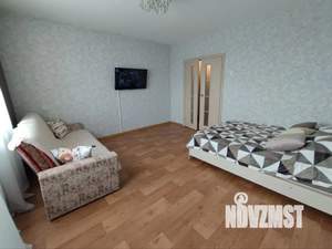 1-к квартира, посуточно, 42м2, 6/16 этаж