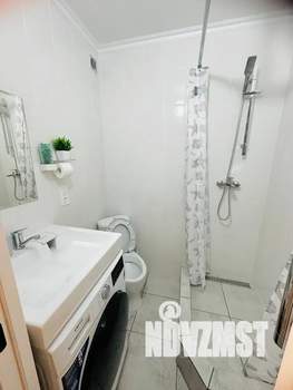 Студия квартира, посуточно, 19м2, 1/10 этаж
