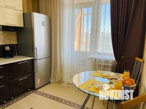 1-к квартира, посуточно, 37м2, 10/10 этаж