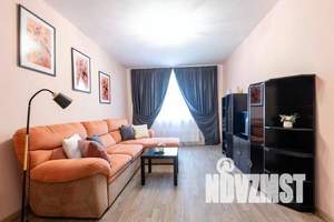 2-к квартира, посуточно, 68м2, 25/25 этаж