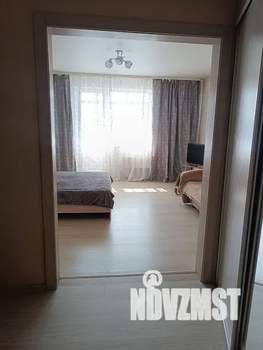 1-к квартира, посуточно, 42м2, 3/10 этаж