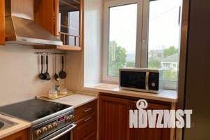 2-к квартира, посуточно, 45м2, 5/5 этаж