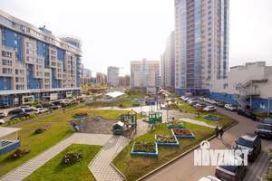 Студия квартира, посуточно, 40м2, 3/10 этаж