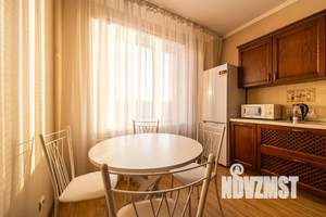 2-к квартира, посуточно, 74м2, 4/10 этаж