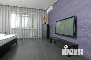 1-к квартира, посуточно, 42м2, 7/10 этаж