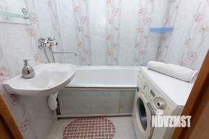 1-к квартира, посуточно, 42м2, 8/10 этаж