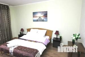 1-к квартира, посуточно, 42м2, 7/10 этаж