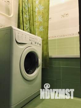 1-к квартира, посуточно, 38м2, 4/10 этаж