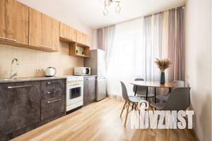 1-к квартира, посуточно, 38м2, 8/10 этаж
