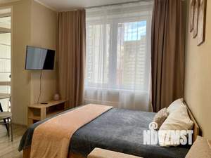 Студия квартира, посуточно, 33м2, 10/17 этаж