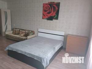 Студия квартира, посуточно, 32м2, 15/18 этаж