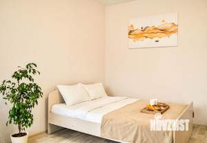 1-к квартира, посуточно, 37м2, 1/1 этаж