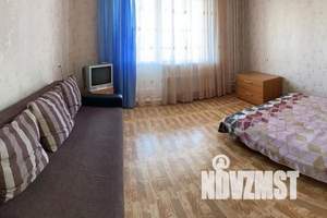 1-к квартира, посуточно, 35м2, 2/10 этаж