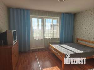 1-к квартира, посуточно, 42м2, 8/10 этаж