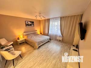 1-к квартира, посуточно, 38м2, 1/10 этаж