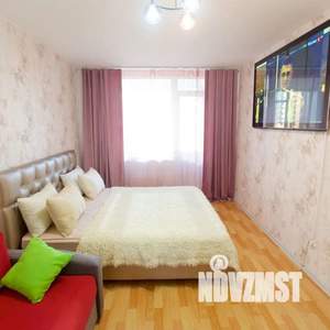 1-к квартира, посуточно, 50м2, 2/10 этаж